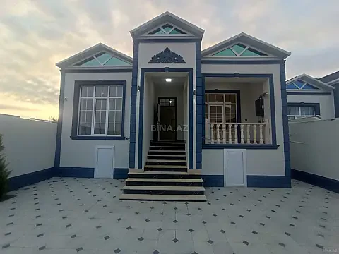 Satılır 4 otaqlı həyət evi 100 m² — Bakı 4 otaq 100.00 m²