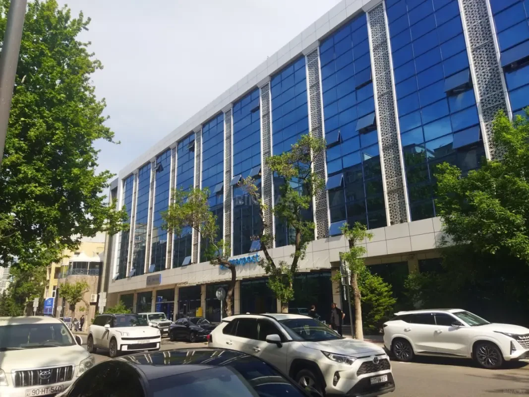 Kirayə verilir 2 otaqlı mənzil 60 m²