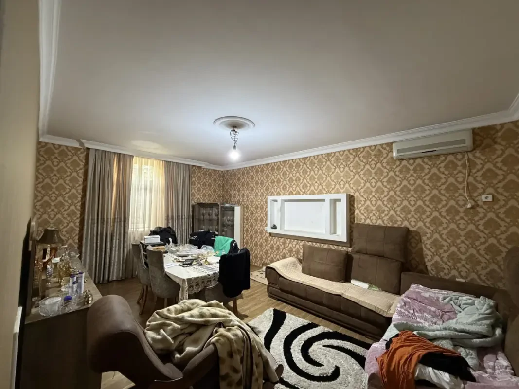 Satılır 6 otaqlı həyət evi 150 m²