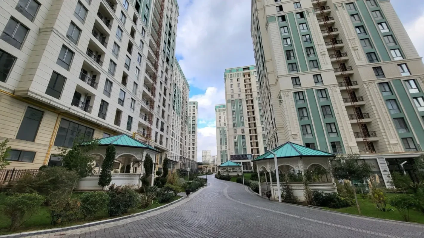 Satılır 3 otaqlı mənzil 100 m²