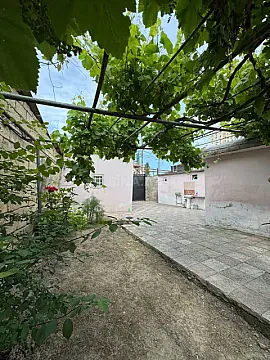 Satılır 3 otaqlı həyət evi 100 m² — Bakı 3 otaq 100.00 m²