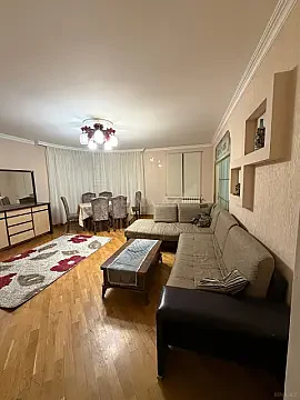 Kirayə verilir 2 otaqlı mənzil 92 m² — Bakı, İnşaatçılar 2 otaq 92.00 m²