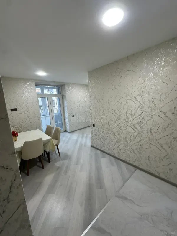 Satılır 1 otaqlı mənzil 30 m²
