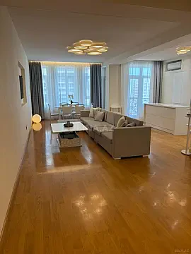 Kirayə verilir 3 otaqlı mənzil 148 m² — Bakı 3 otaq 148.00 m²