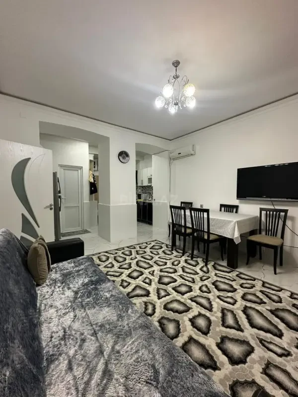 Kirayə verilir 2 otaqlı mənzil 55 m²