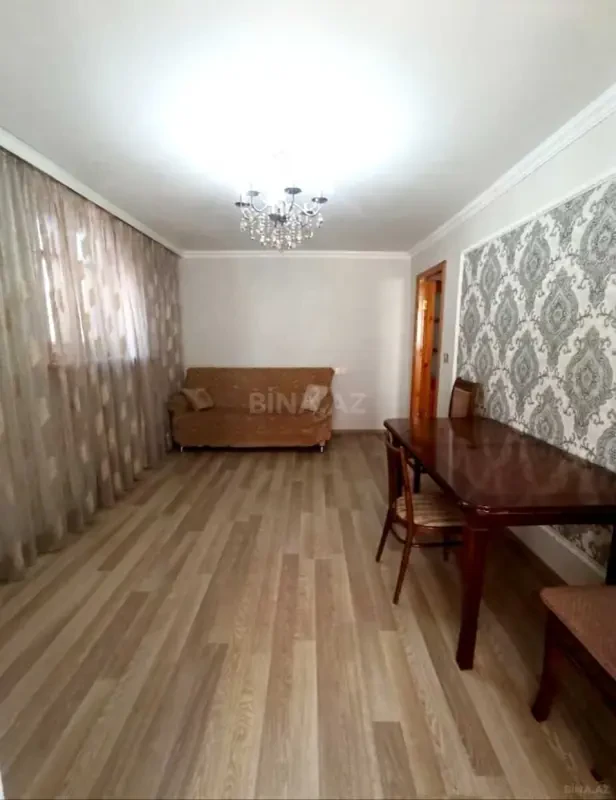 Kirayə verilir 2 otaqlı mənzil 45 m²
