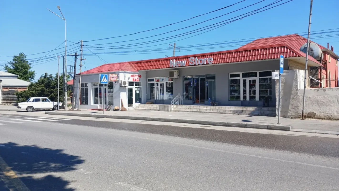 Satılır 6 otaqlı həyət evi 256 m²