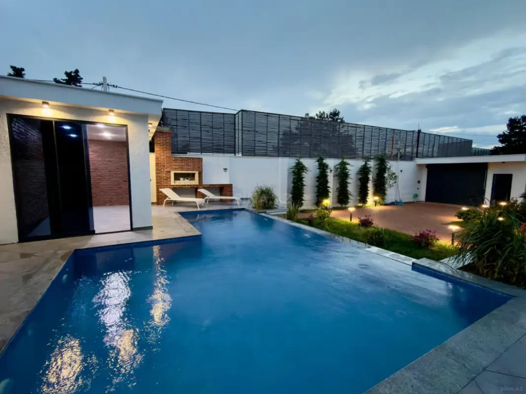 Satılır 5 otaqlı həyət evi 350 m²