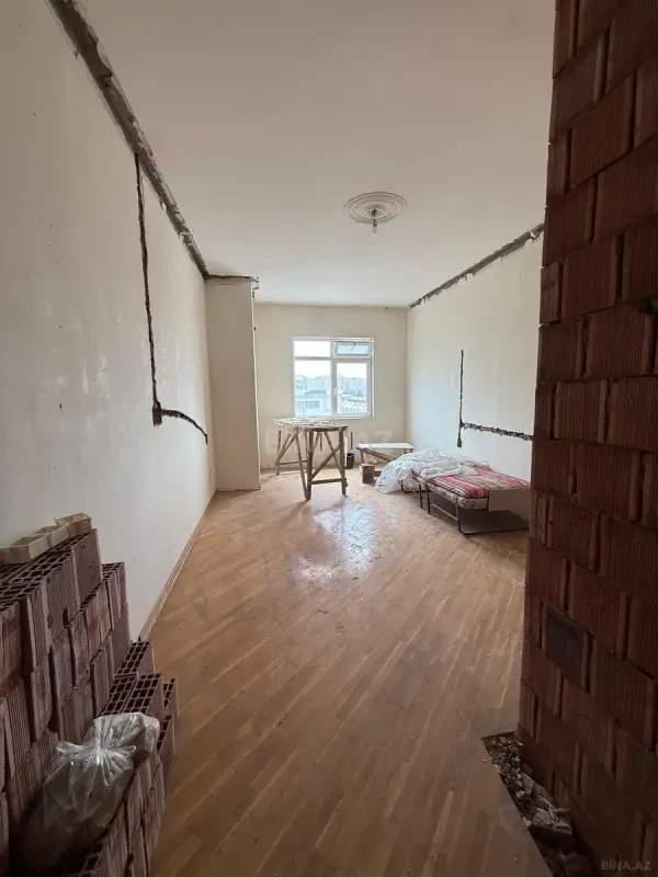 Satılır 3 otaqlı mənzil 100 m²
