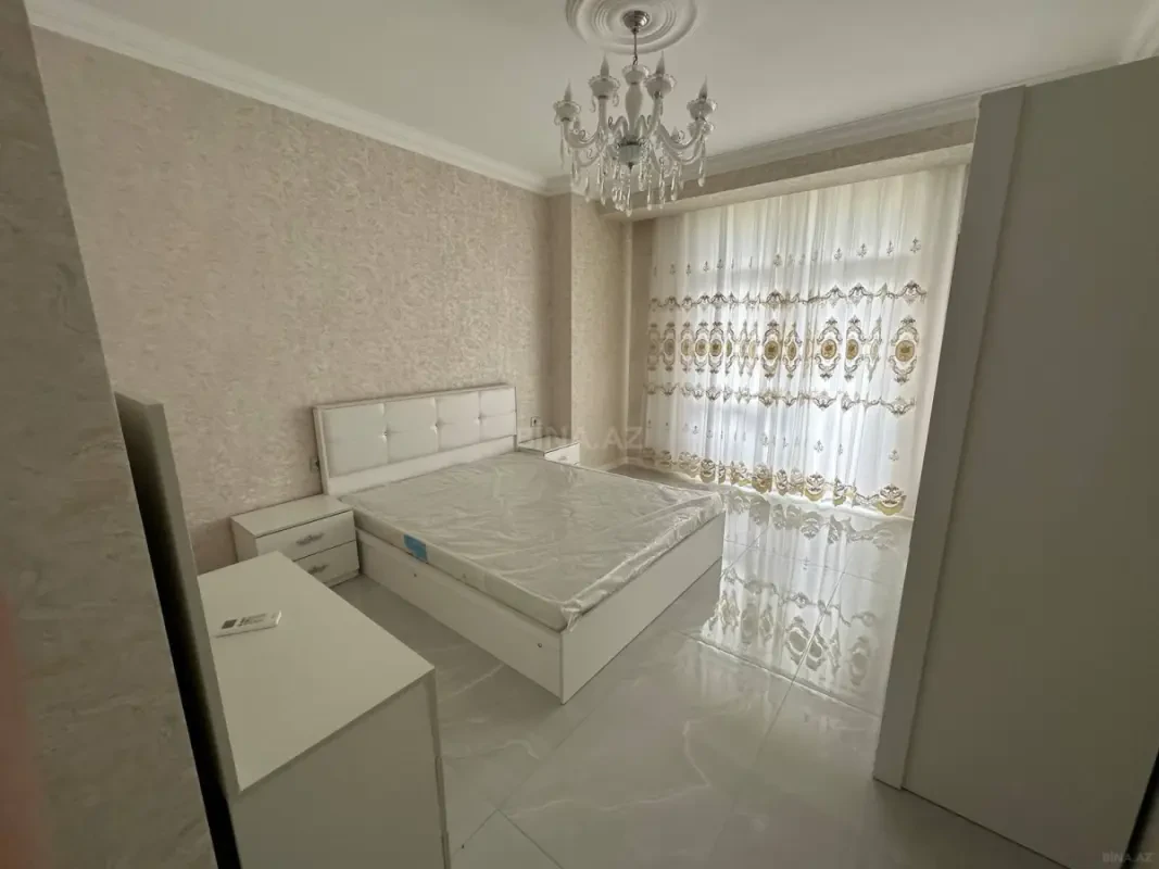 Kirayə verilir 3 otaqlı mənzil 112 m²