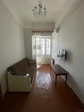 Kirayə verilir 5 otaqlı mənzil 120 m² — Bakı, Nəsimi 5 otaq 120.00 m²