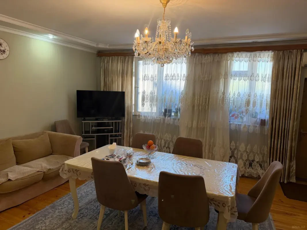 Kirayə verilir 4 otaqlı mənzil 110 m²