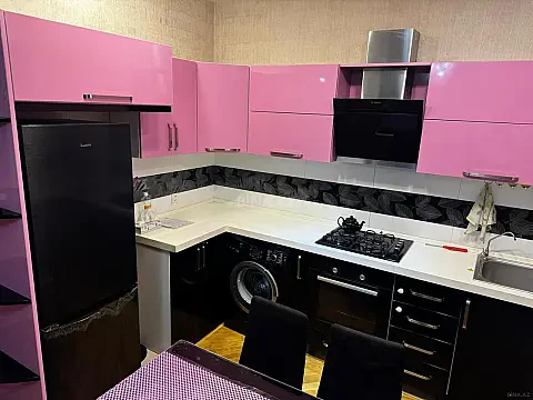 Kirayə verilir 3 otaqlı mənzil 100 m² — Bakı 3 otaq 100.00 m²