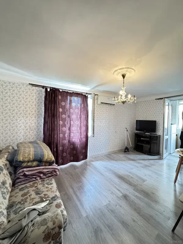 Kirayə verilir 2 otaqlı mənzil 35 m²
