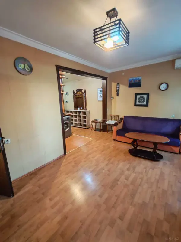 Kirayə verilir 2 otaqlı mənzil 44 m²