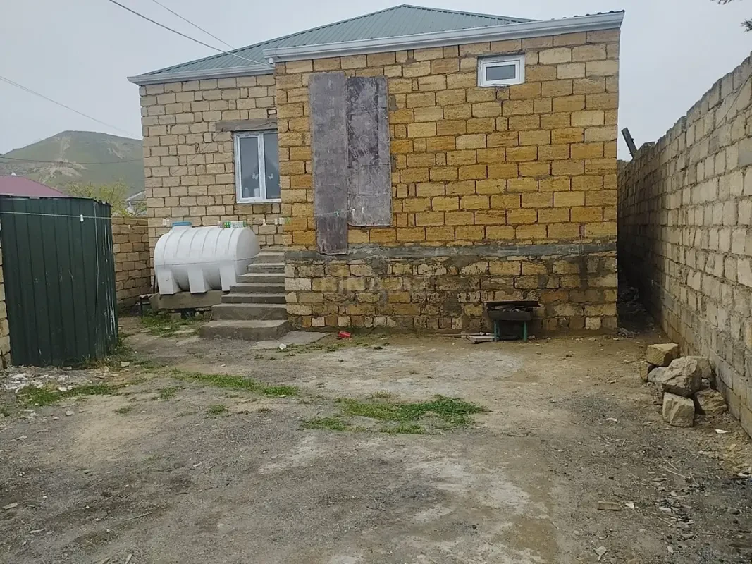 Satılır 3 otaqlı həyət evi 100 m²
