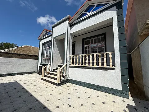 Satılır 3 otaqlı həyət evi 110 m² — Bakı 3 otaq 110.00 m²