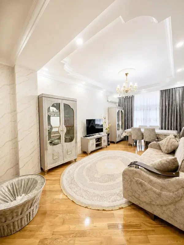 Satılır 3 otaqlı mənzil 99 m²