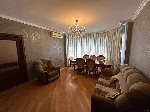 Satılır 4 otaqlı mənzil 135 m² — Bakı 4 otaq 135.00 m²