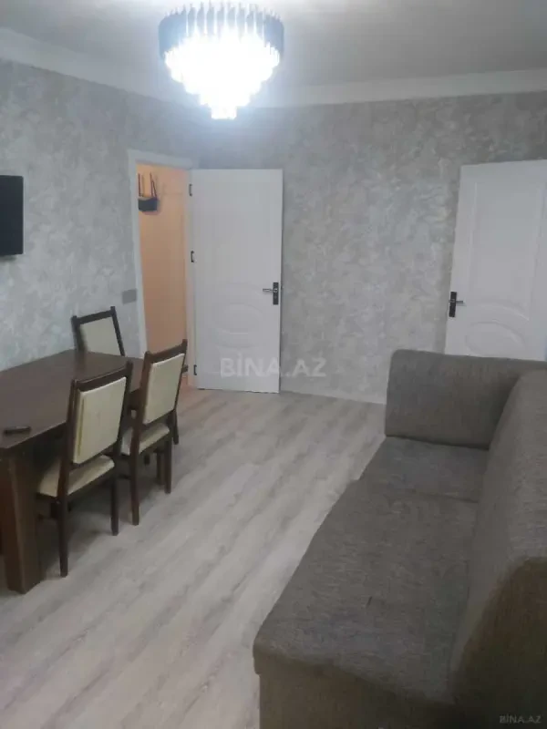 Kirayə verilir 3 otaqlı mənzil 50 m²