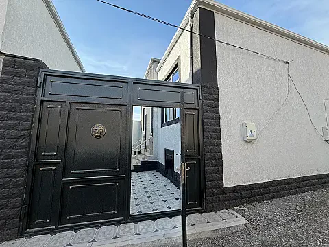 Satılır 3 otaqlı həyət evi 80 m² — Bakı 3 otaq 80.00 m²
