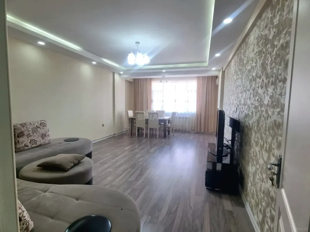Kirayə verilir 2 otaqlı mənzil 90 m²