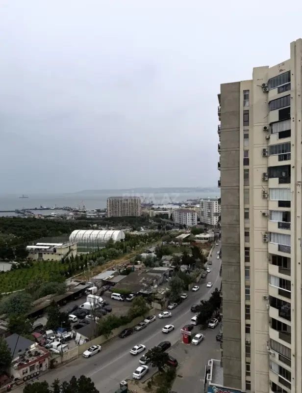 Satılır 3 otaqlı mənzil 95 m²