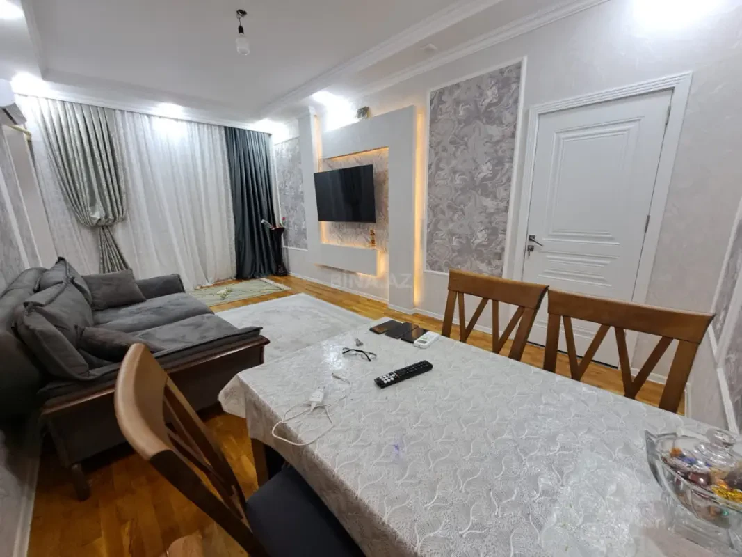 Satılır 2 otaqlı mənzil 78 m²