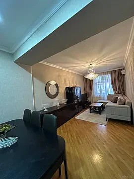 Satılır 2 otaqlı mənzil 75 m² — Bakı, İnşaatçılar 2 otaq 75.00 m²