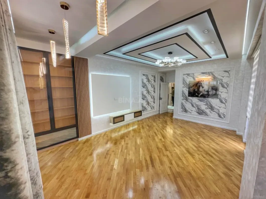 Satılır 3 otaqlı mənzil 120 m²