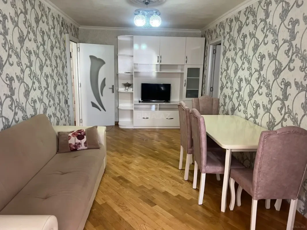 Kirayə verilir 2 otaqlı mənzil 60 m²