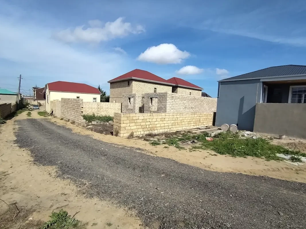 Satılır 3 otaqlı həyət evi 120 m²
