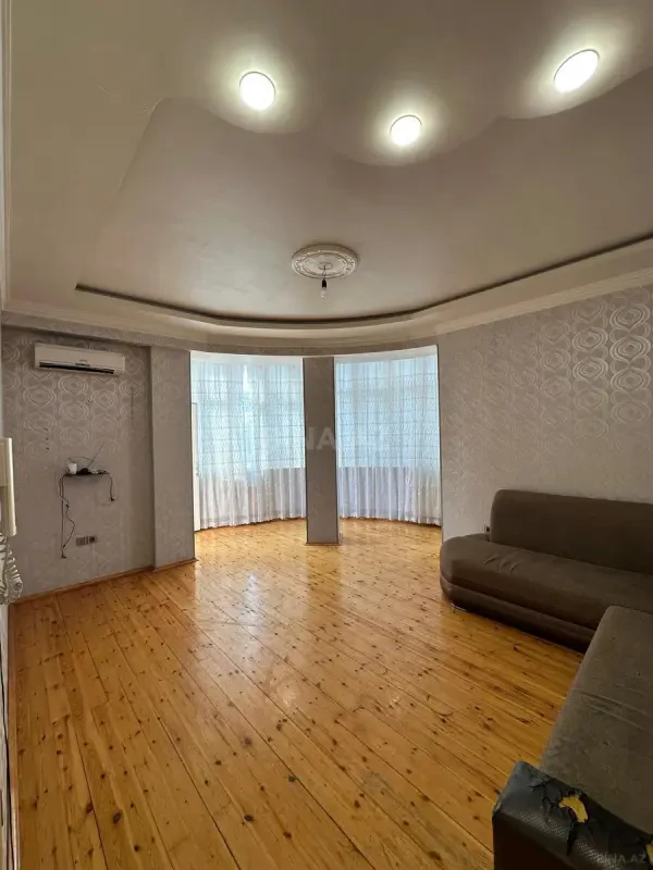 Satılır 2 otaqlı mənzil 80 m²