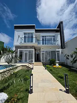 Satılır 4 otaqlı həyət evi 200 m² — Bakı, Şüvəlan 4 otaq 200.00 m²