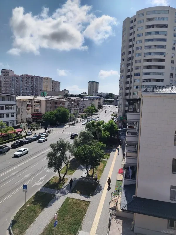 Kirayə verilir 2 otaqlı mənzil 80 m²