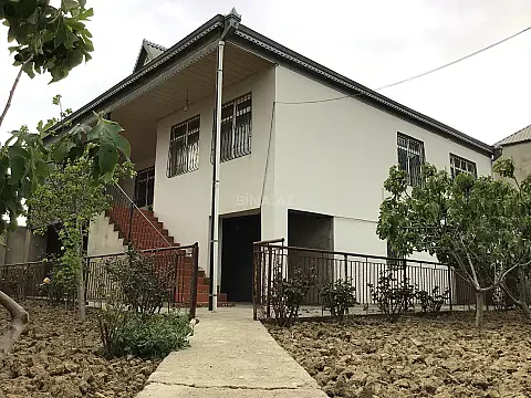 Satılır 7 otaqlı həyət evi 180 m² — Bakı 7 otaq 180.00 m²