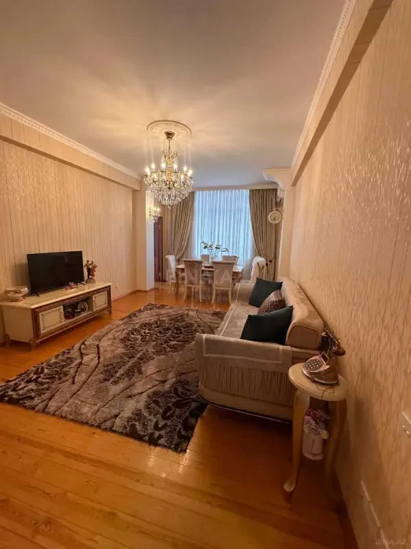 Satılır 3 otaqlı mənzil 100 m²