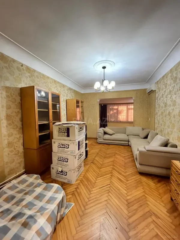 Satılır 2 otaqlı mənzil 60 m²