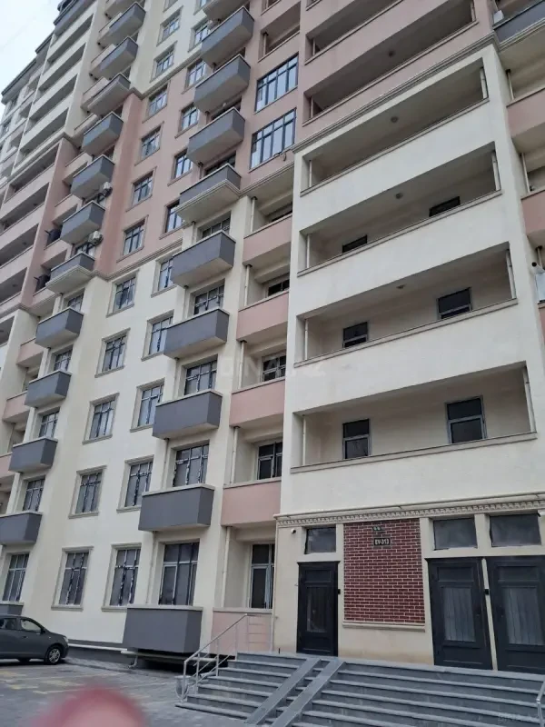 Satılır 3 otaqlı mənzil 95 m²