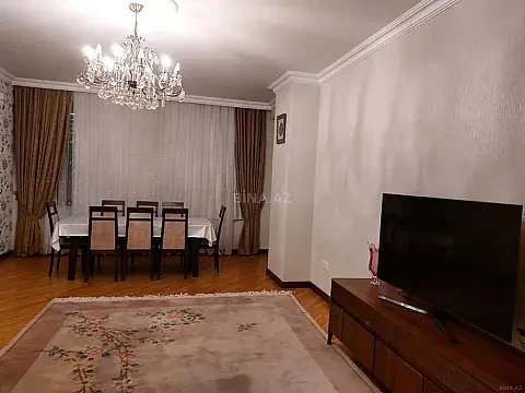 Satılır 4 otaqlı mənzil 160 m² — Bakı, Nizami 4 otaq 160.00 m²