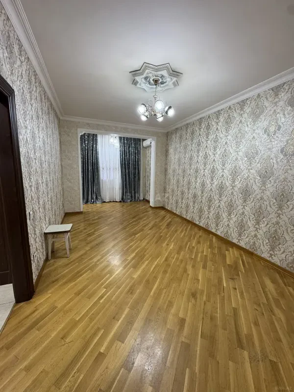 Satılır 3 otaqlı mənzil 68 m²