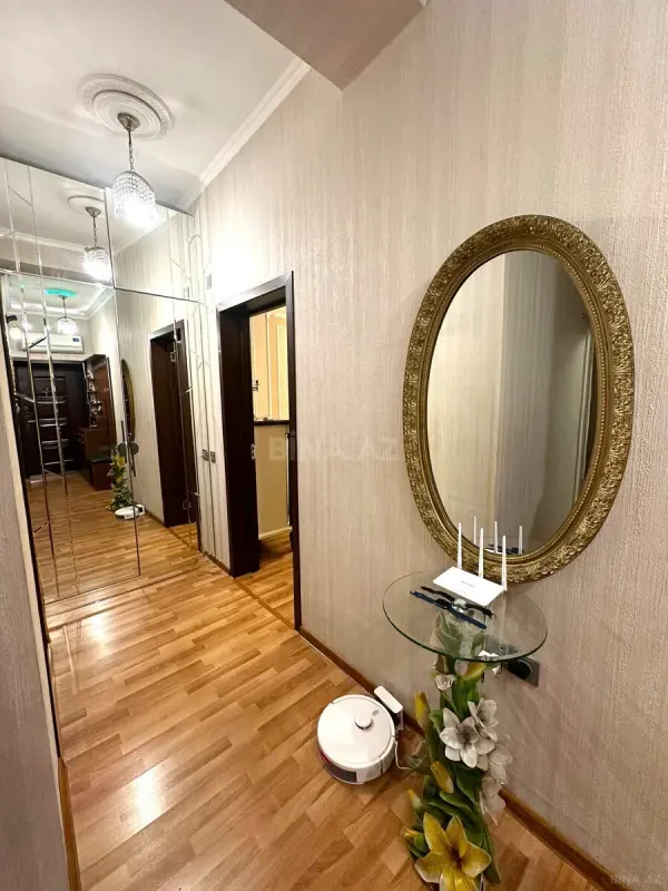 Satılır 2 otaqlı mənzil 60 m²