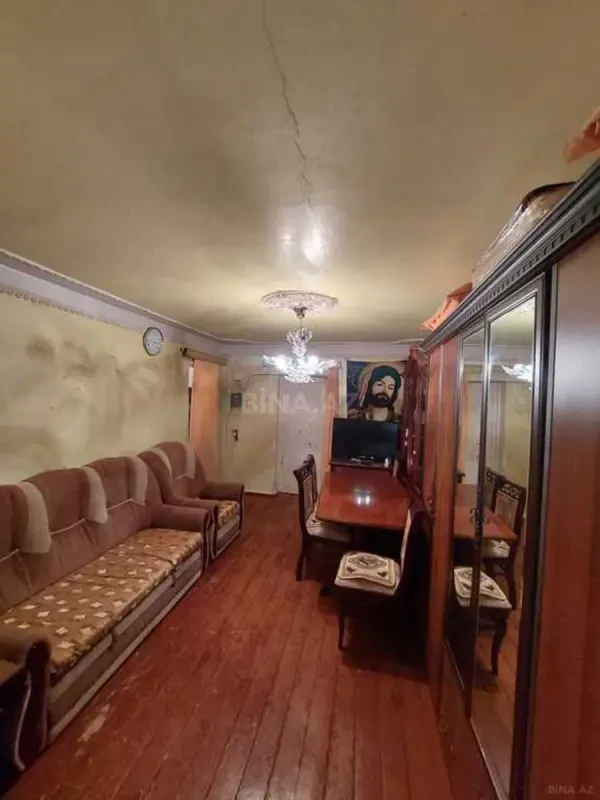 Satılır 2 otaqlı mənzil 42 m²
