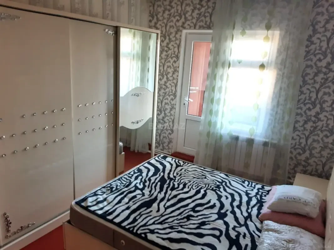 Kirayə verilir 2 otaqlı mənzil 55 m²