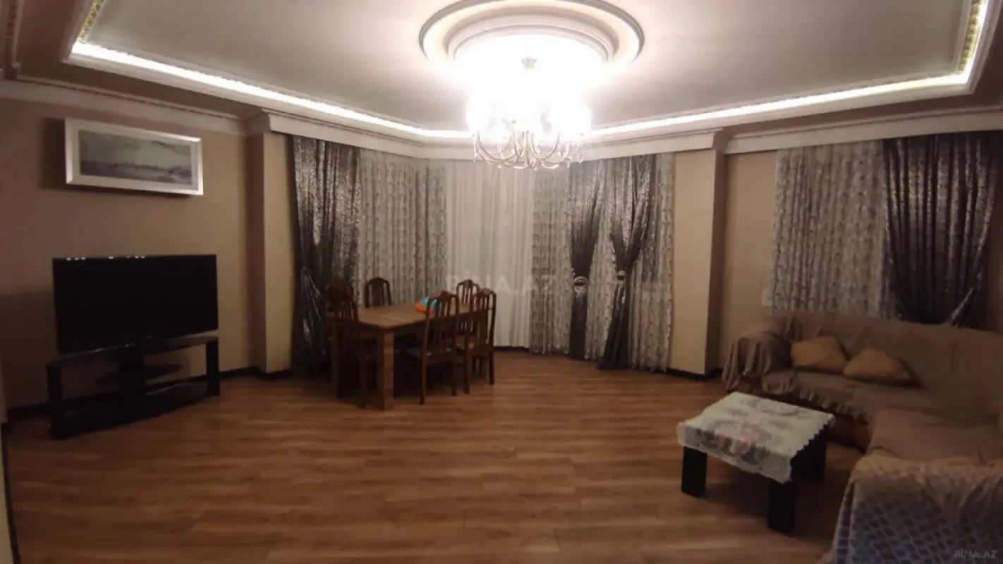 Kirayə verilir 3 otaqlı mənzil 125 m²