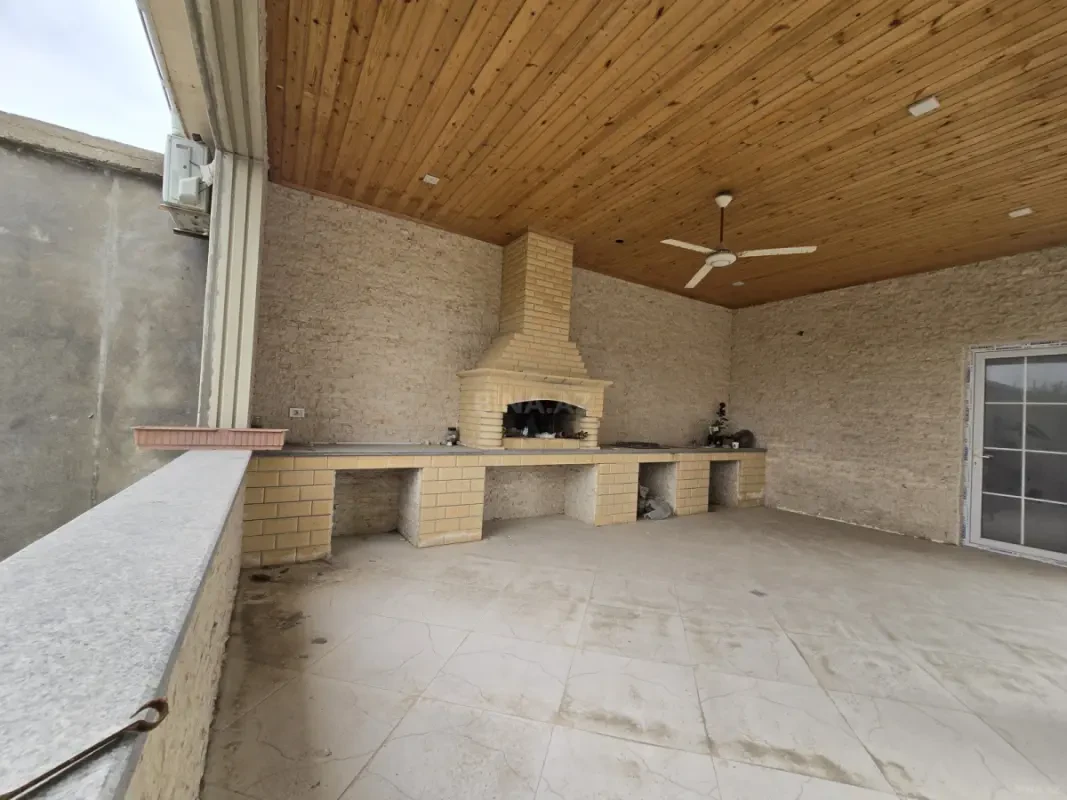 Kirayə verilir 7 otaqlı həyət evi 240 m²