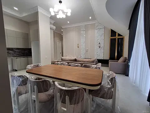 Satılır 4 otaqlı mənzil 160 m² — Bakı 4 otaq 160.00 m²