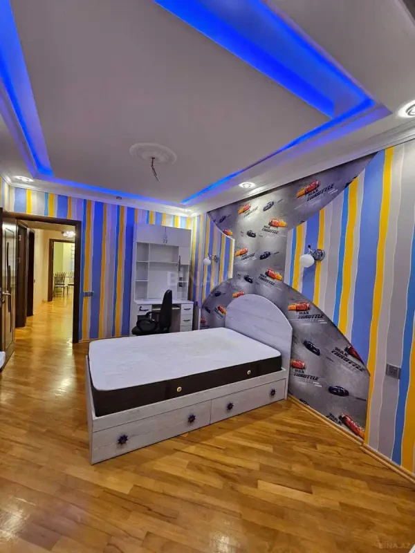 Kirayə verilir 3 otaqlı mənzil 90 m²