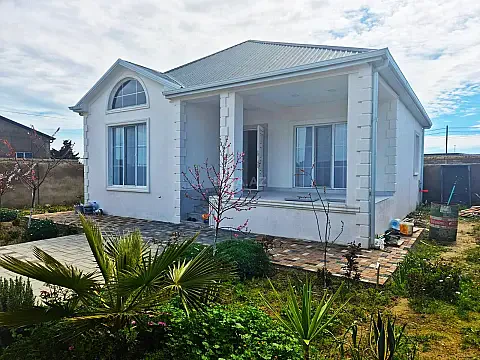 Satılır 3 otaqlı həyət evi 100 m² — Bakı 3 otaq 100.00 m²