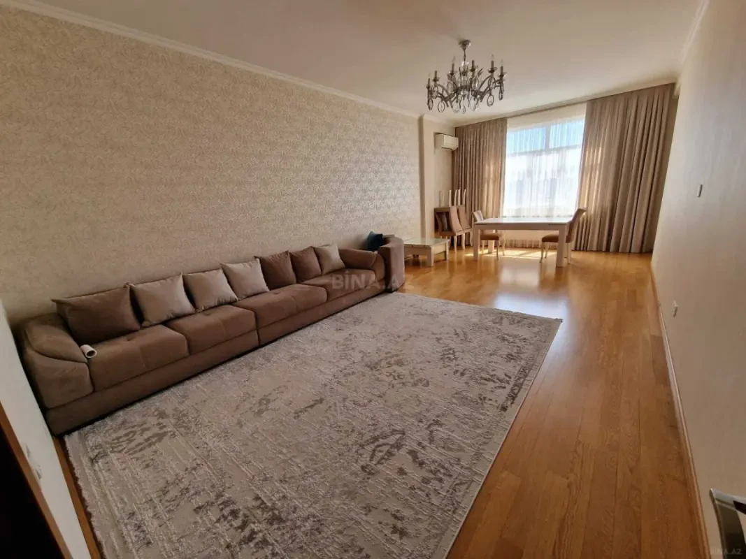 Kirayə verilir 3 otaqlı mənzil 120 m²